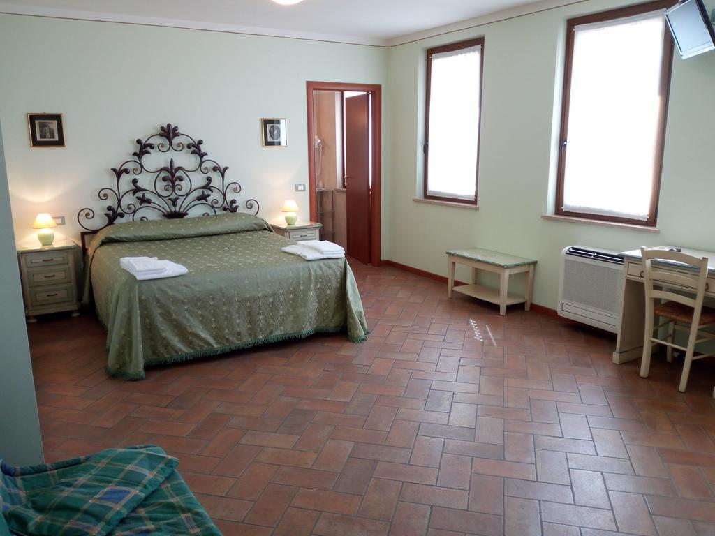 Bb Mambrotta San Martino Buon Albergo Exterior foto