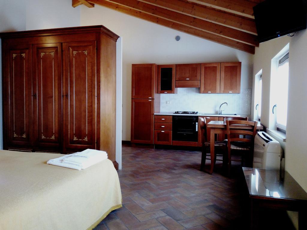 Bb Mambrotta San Martino Buon Albergo Exterior foto